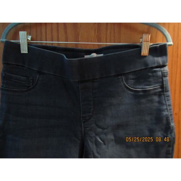 Nine West Super Skinny Jeans - Size 8 - Picture 3 of 3